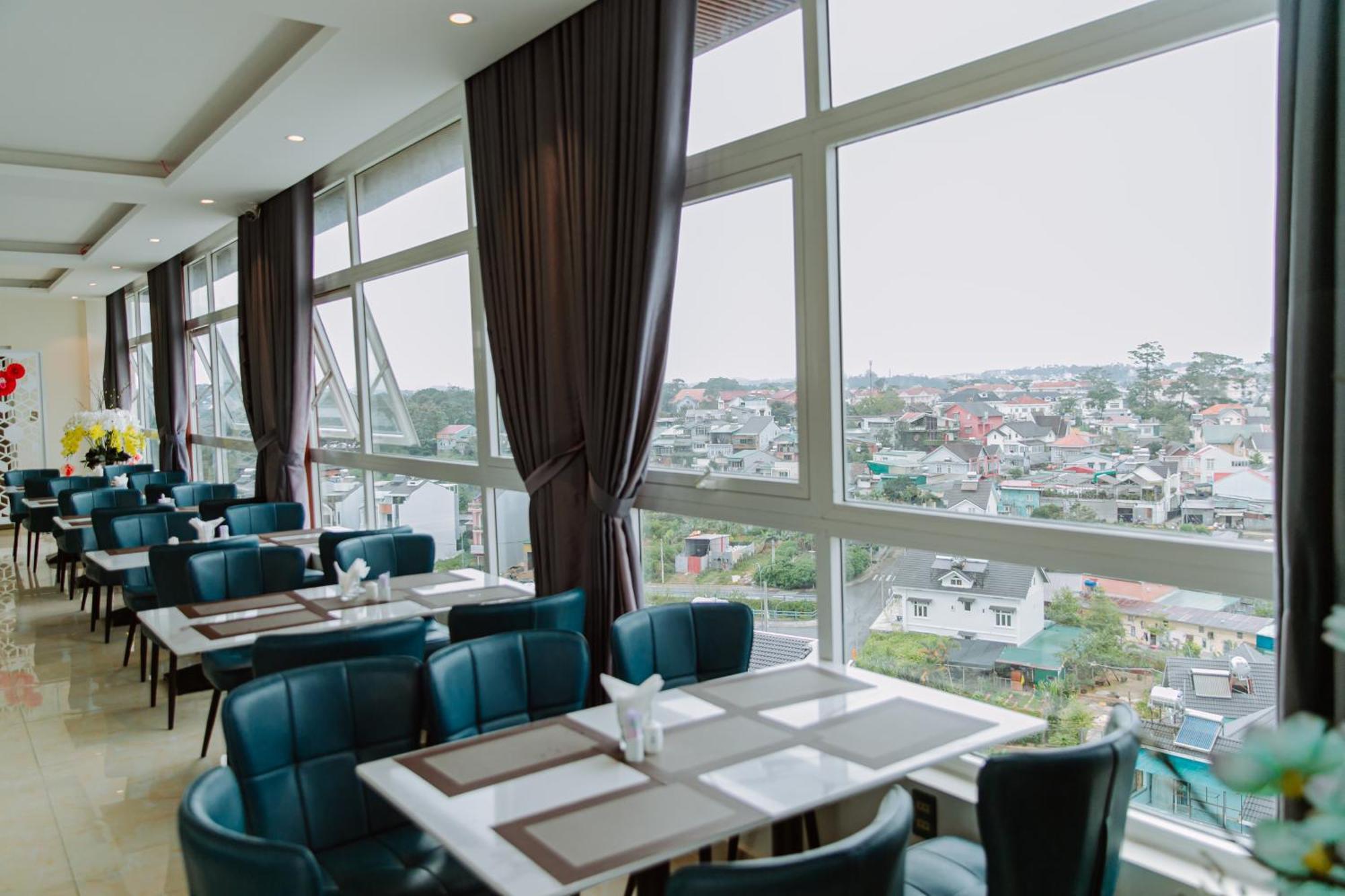 Le Marais Hotel Dalat Exterior photo